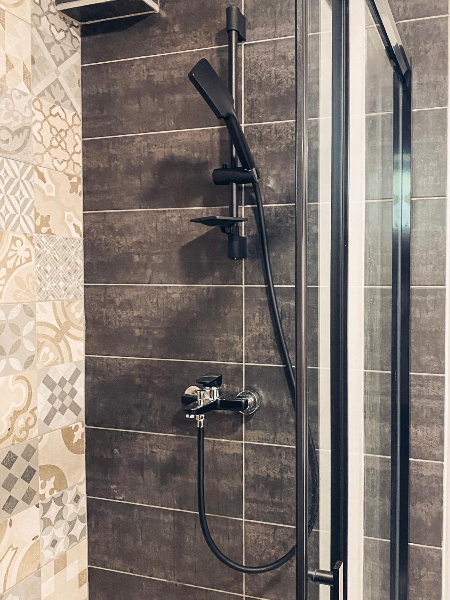 Mejtas- Centre, Free Garage Parking Apartment *